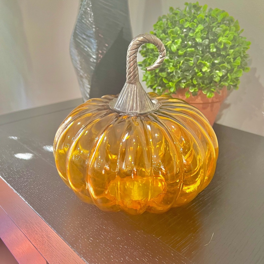 Decorative Glass Fall Pumpkin 🎃 in Amber Hue with Etched Silver-toned Stem